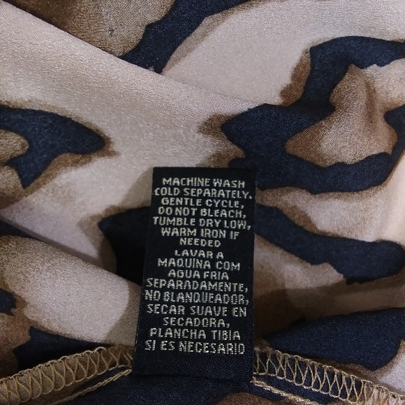 Animal Print Pop Over Tunic Blouse Size S by Milano - Picture 5 of 8